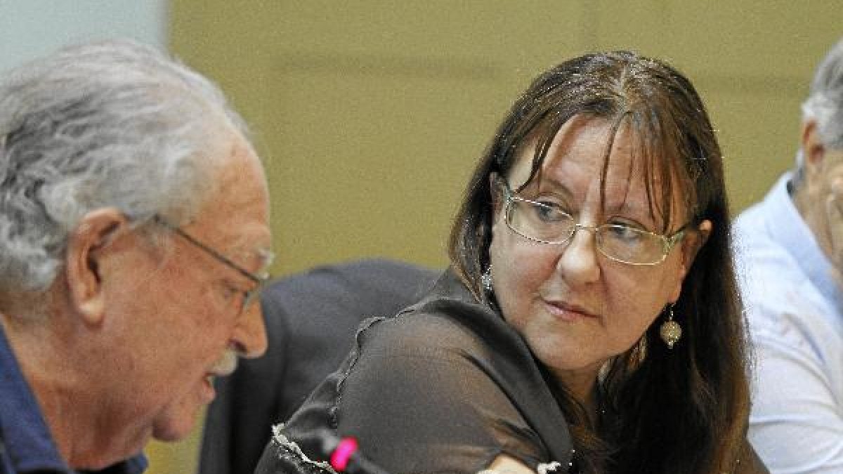 En el acto Pilar Quirosa-Cheyrouze estará acompañada por Julio Alfredo Egea.tyle>.apqj{pos