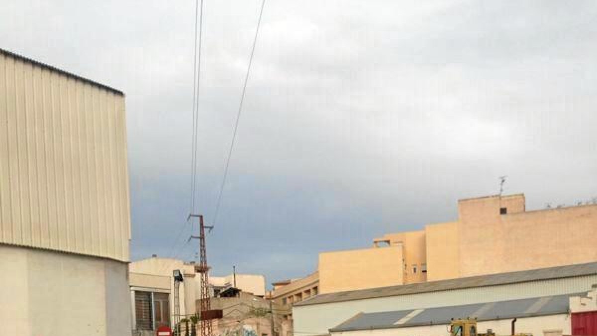 Trabajos de mejora que se están realizando en la calle Olmo así como en otras vías. tyle>.