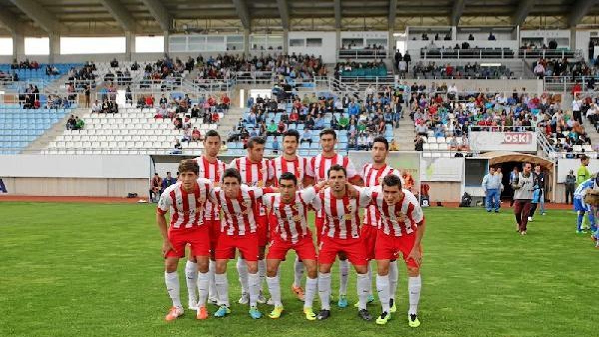 El once del Almería B en Lorcao,469px
