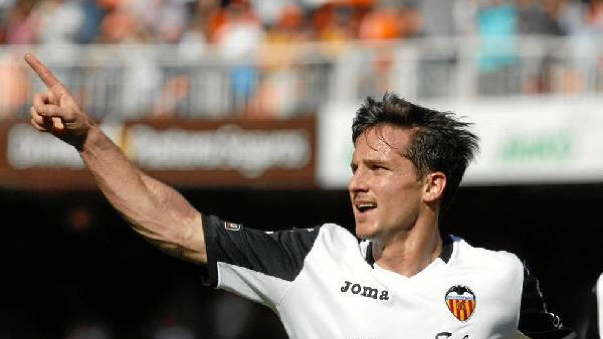 Pablo Piatti ha vuelto a recuperar la titularidad.e;clip:rect(4