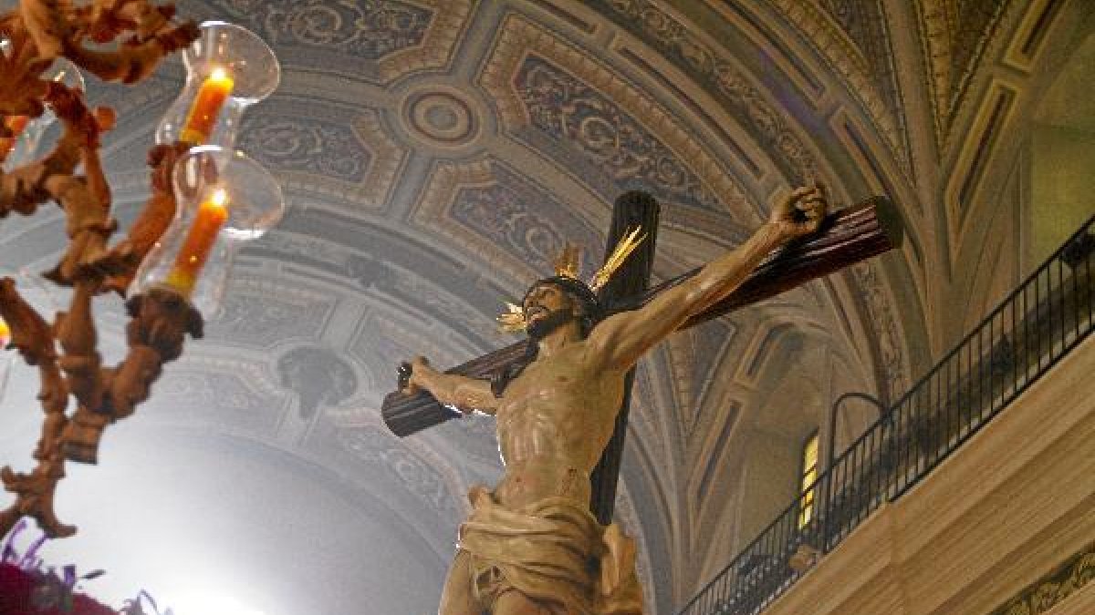 El cristo del Amor, aún en el templo.