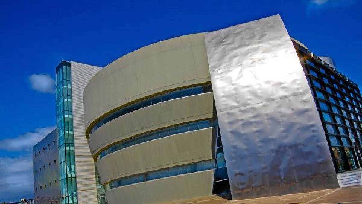 El Teatro Auditorio de Roquetas cumple este año su décimo aniversario.tyle>.apqj{position: