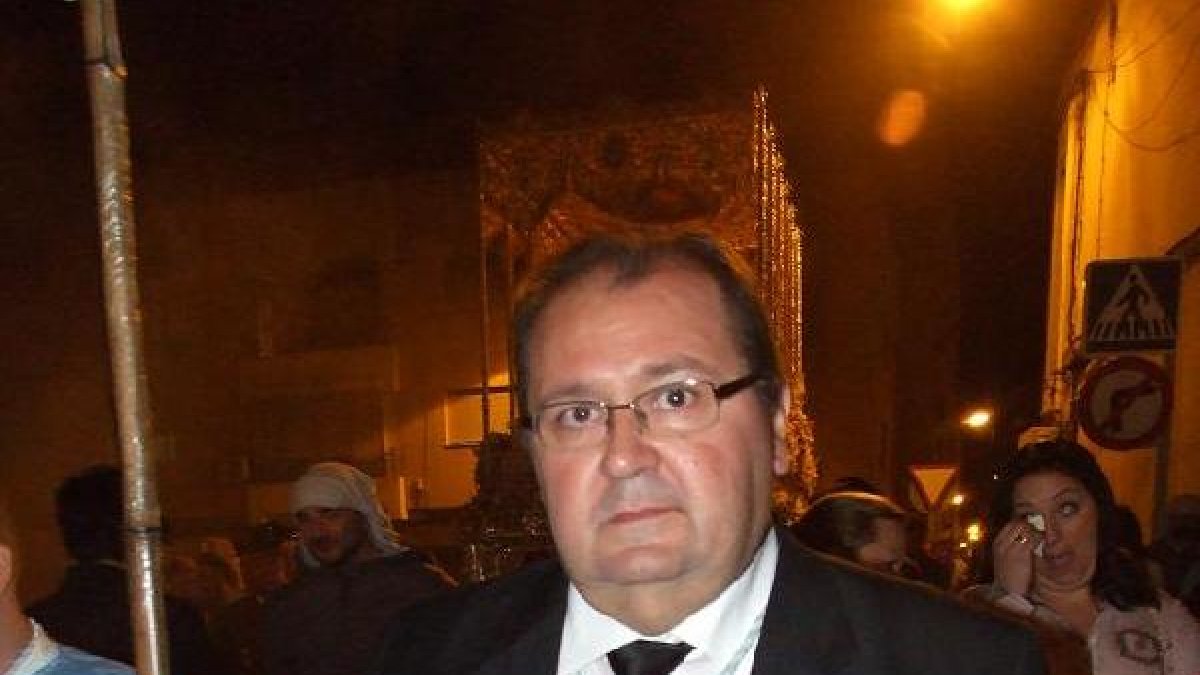 Francisco Salas durante el desfile procesional.