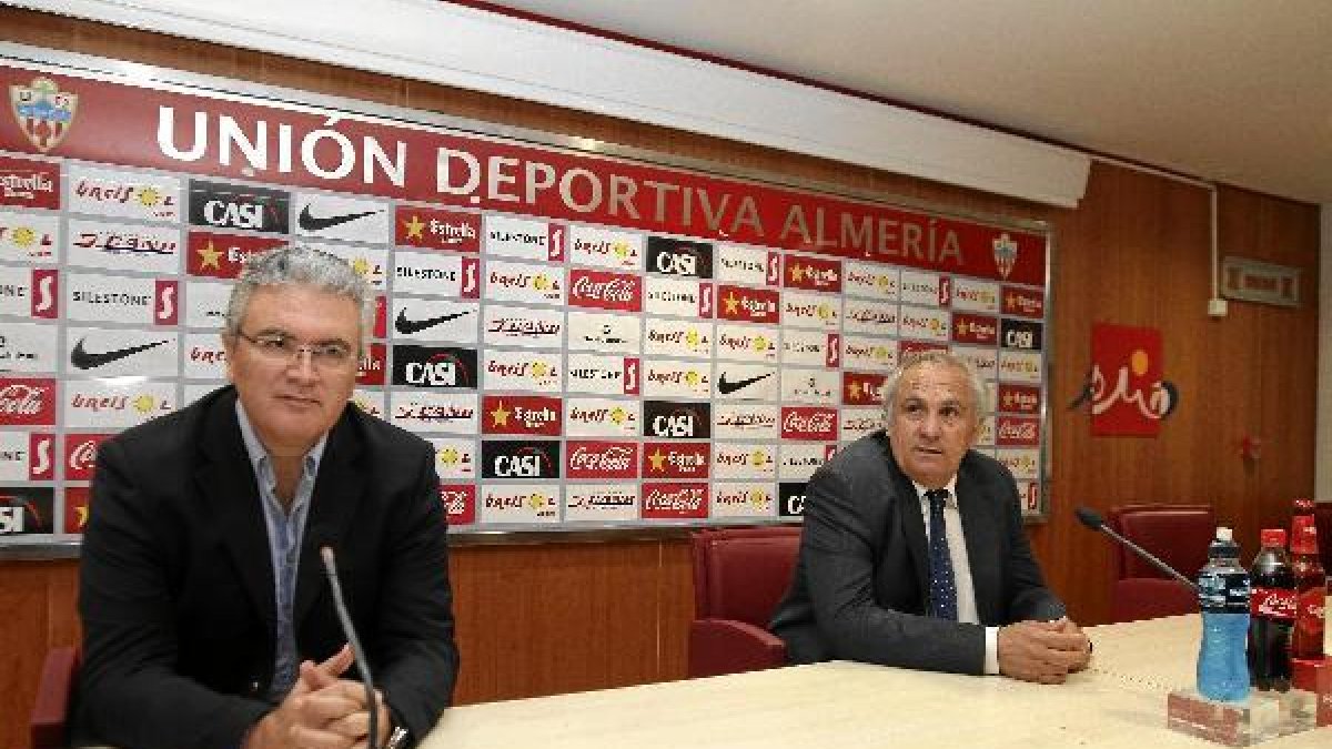 Pepe Bonillo es uno de los pilares básicos en el Almería de Alfonso García.tyle>.apqj{posi