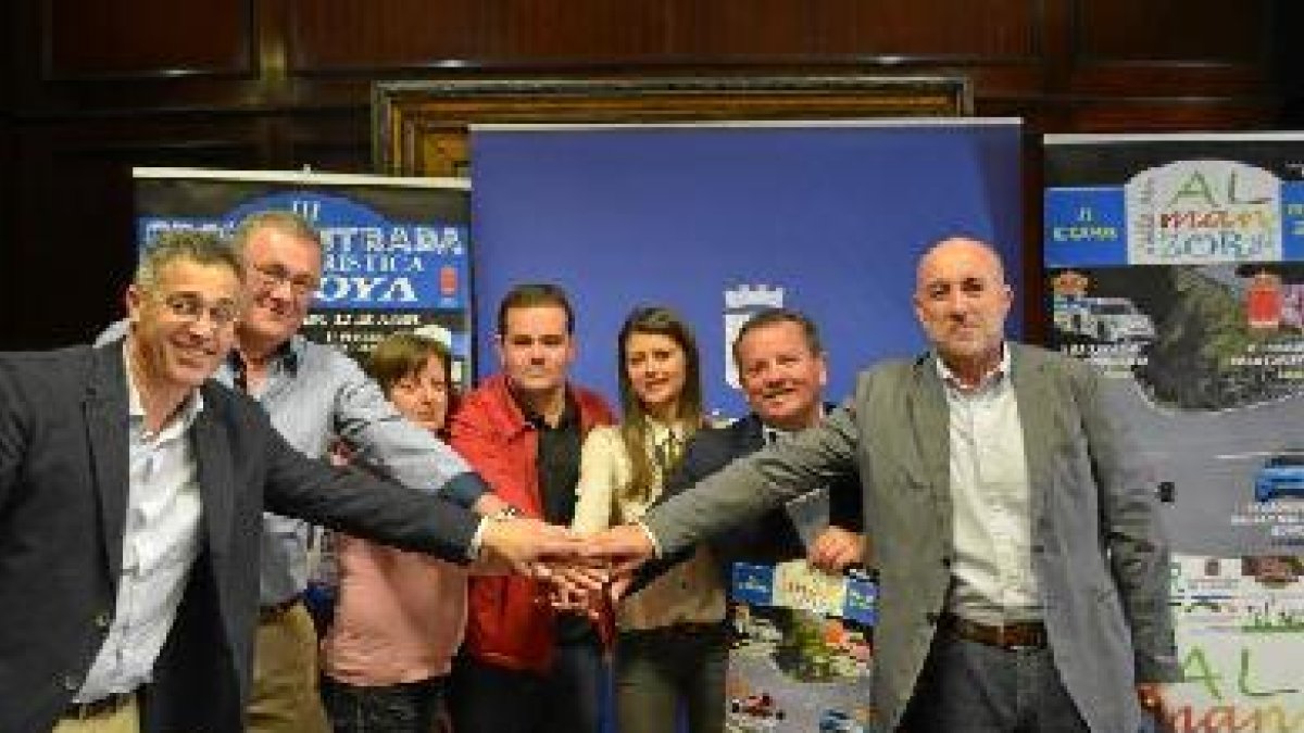 Acto de presentacióno,469px);}