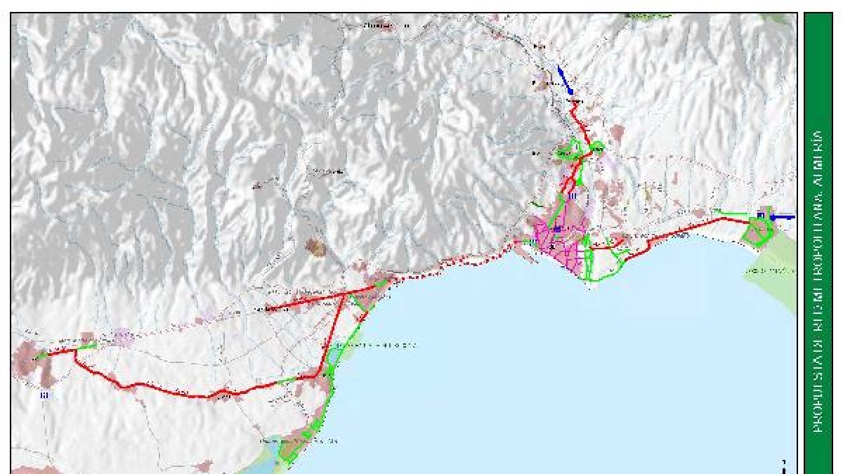 Carriles planteados por el Plan Andaluz (en rojo).e;clip:rect(4