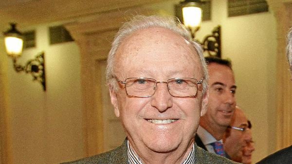 El Teniente General Andrés Cassinello, en una foto de hace unos años en Almeríatyle>.apqj{