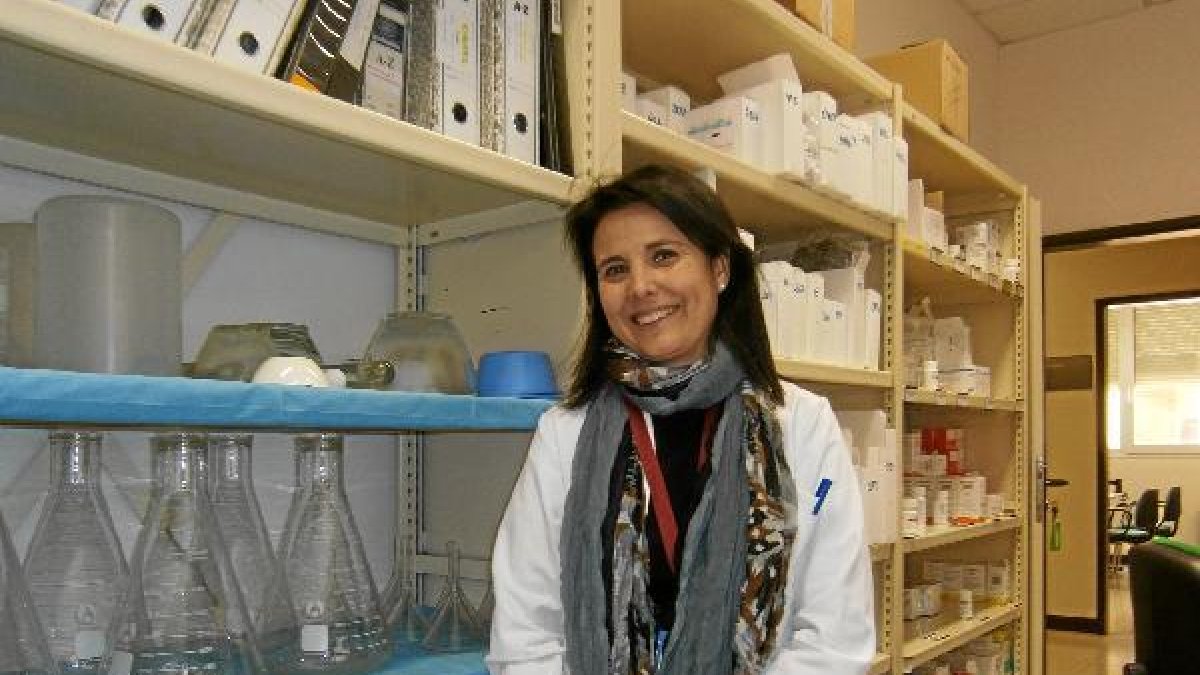 M. José Gimeno,  presidenta de la Comisión de Docencia y jefa de Estudios.tyle>.apqj{posit