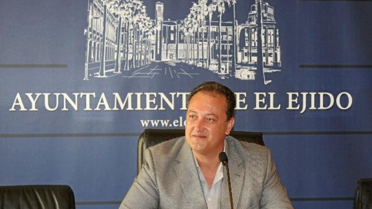 El portavoz municipalo,469px);}