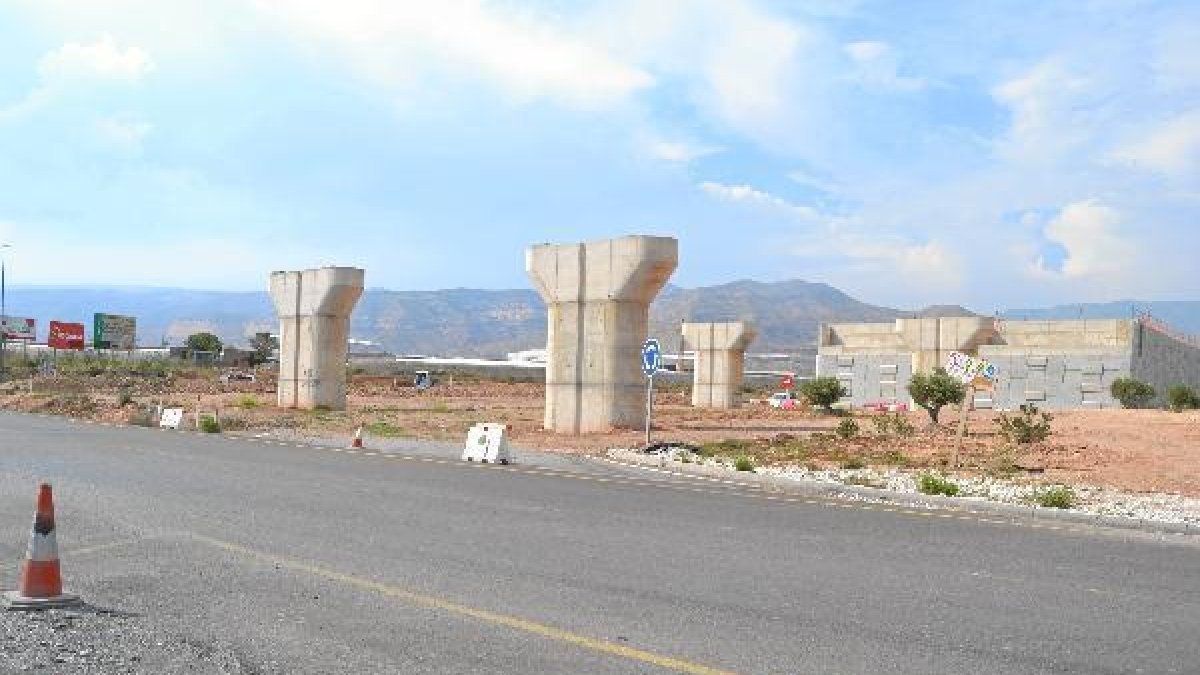 Punto en el que se encuentran abandonadas las obras.e;clip:rect