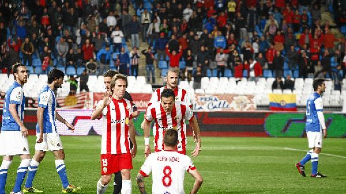 Aleix Vidal ya se fabricó dos penaltis ante la Real Sociedad.e;