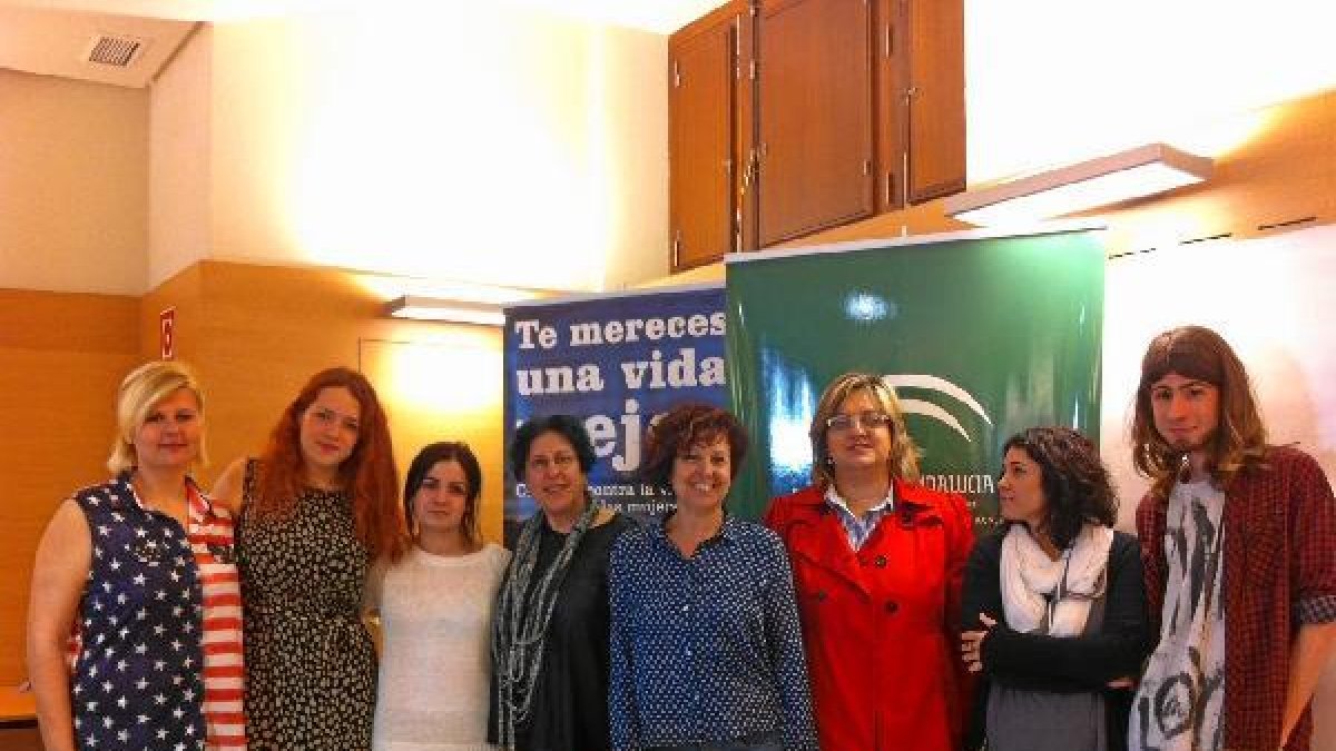 Presentación en la sede del IAM de la obra teatral. e;clip:rect
