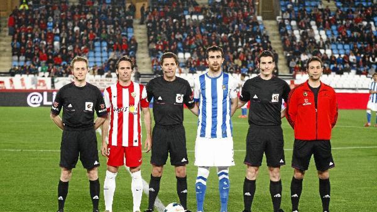 Empezaron los dos equipos siendo de Primera pero por arbitraje no lo fueron.tyle>.apqj{pos