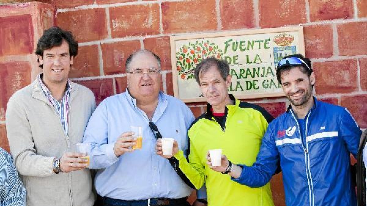 Juanjo Salvador, Eugenio Gonzálvez, Abel Antón y Paquillo Fernándeztyle>.apqj{position:abs