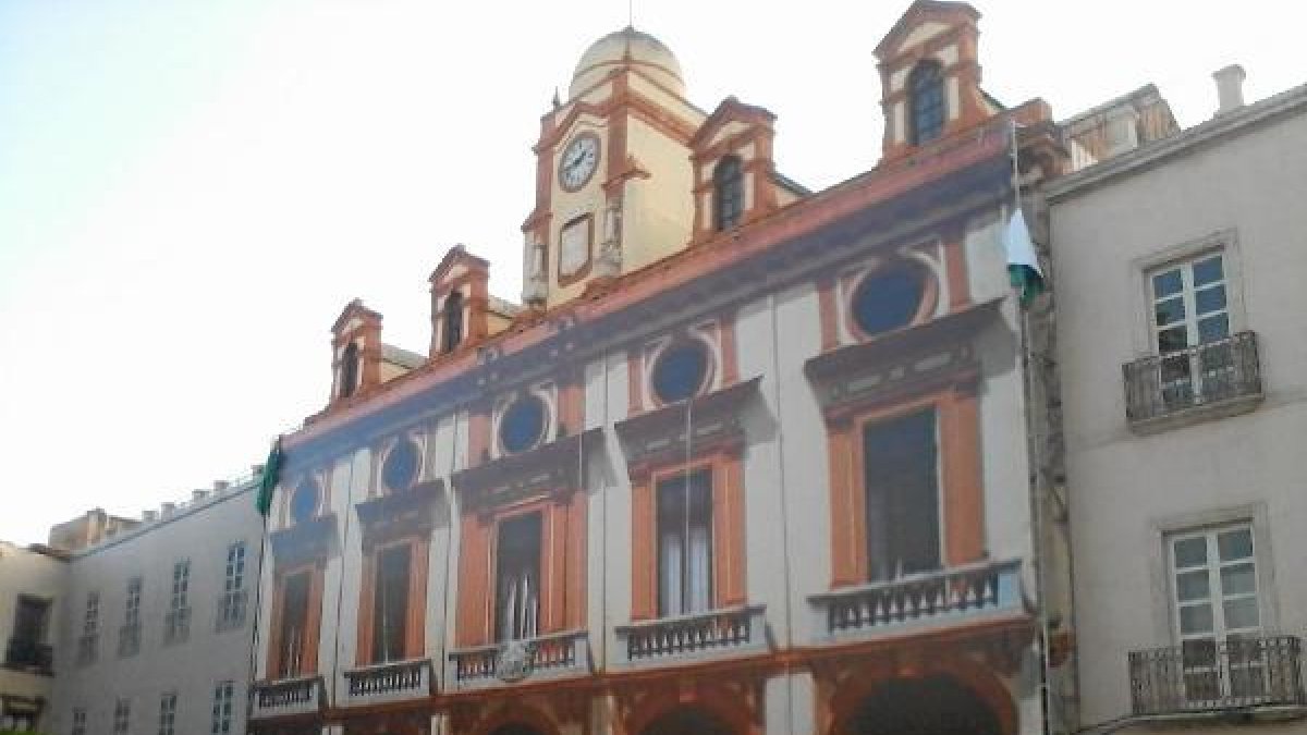 Plaza Vieja, esta tardeo,469px);}