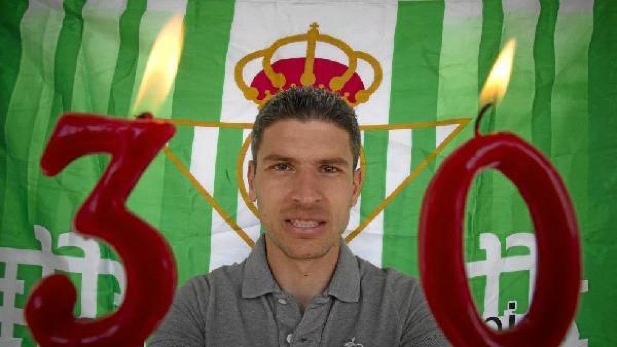 Salva Sevilla sopló ayer 30 velas de felicidad.