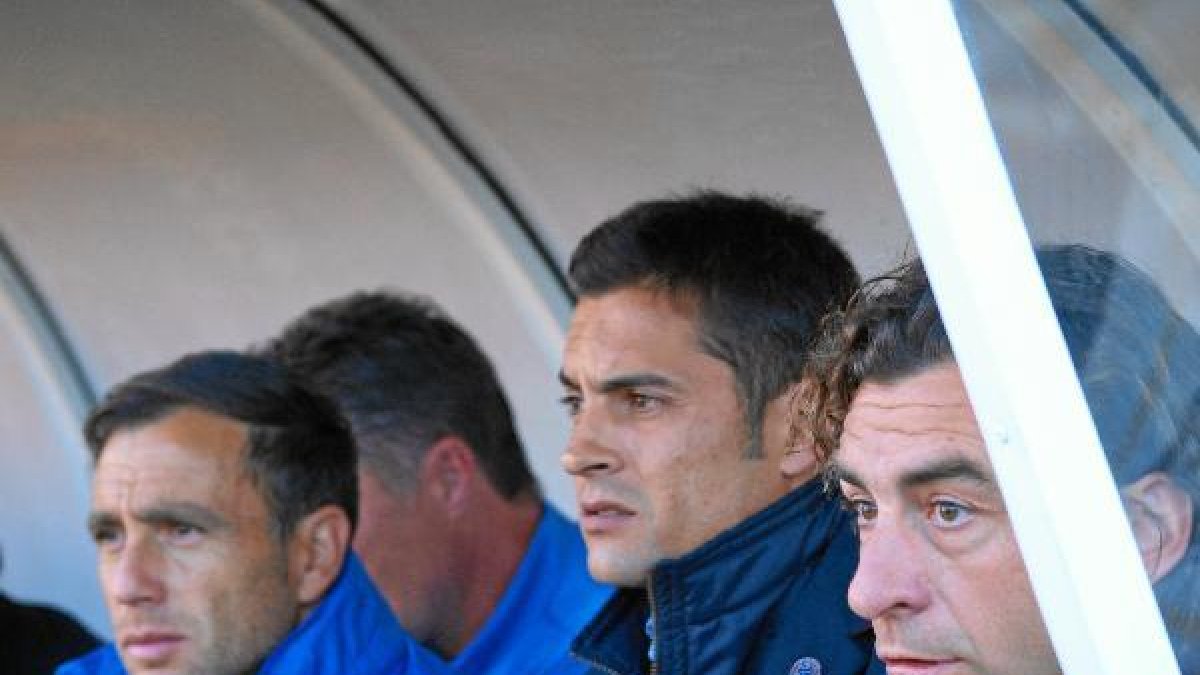 Francisco en Vallecaso,469px);}