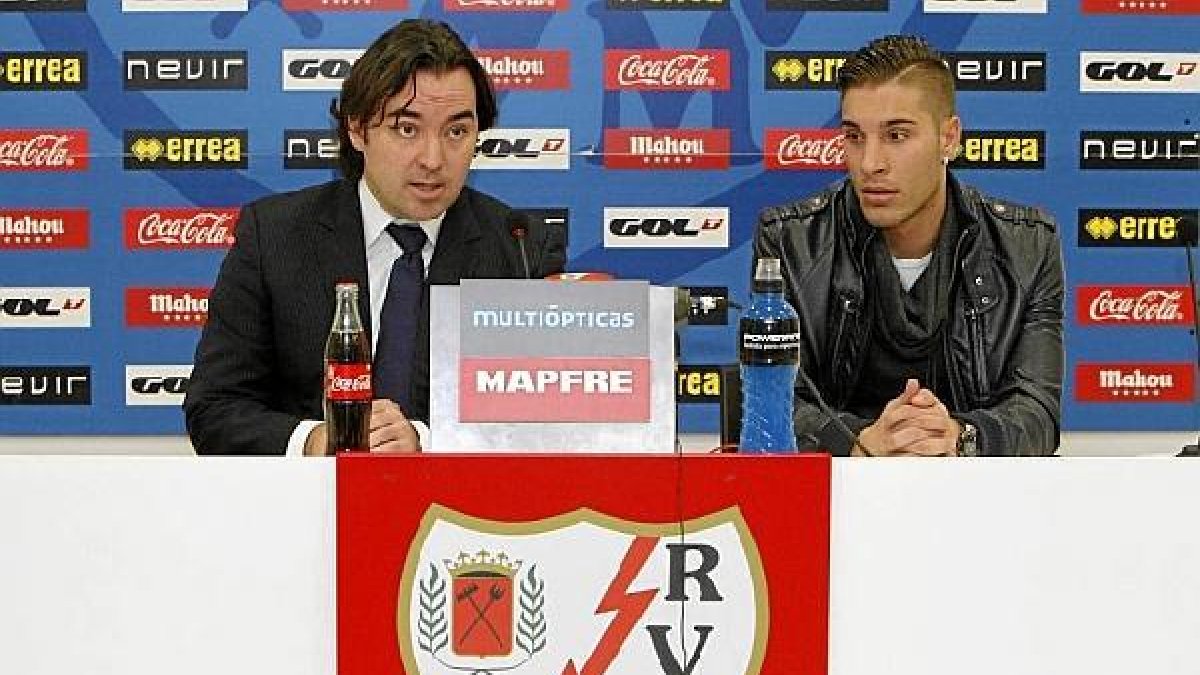 Rochina el día de su presentación como jugador del Rayo.e;clip: