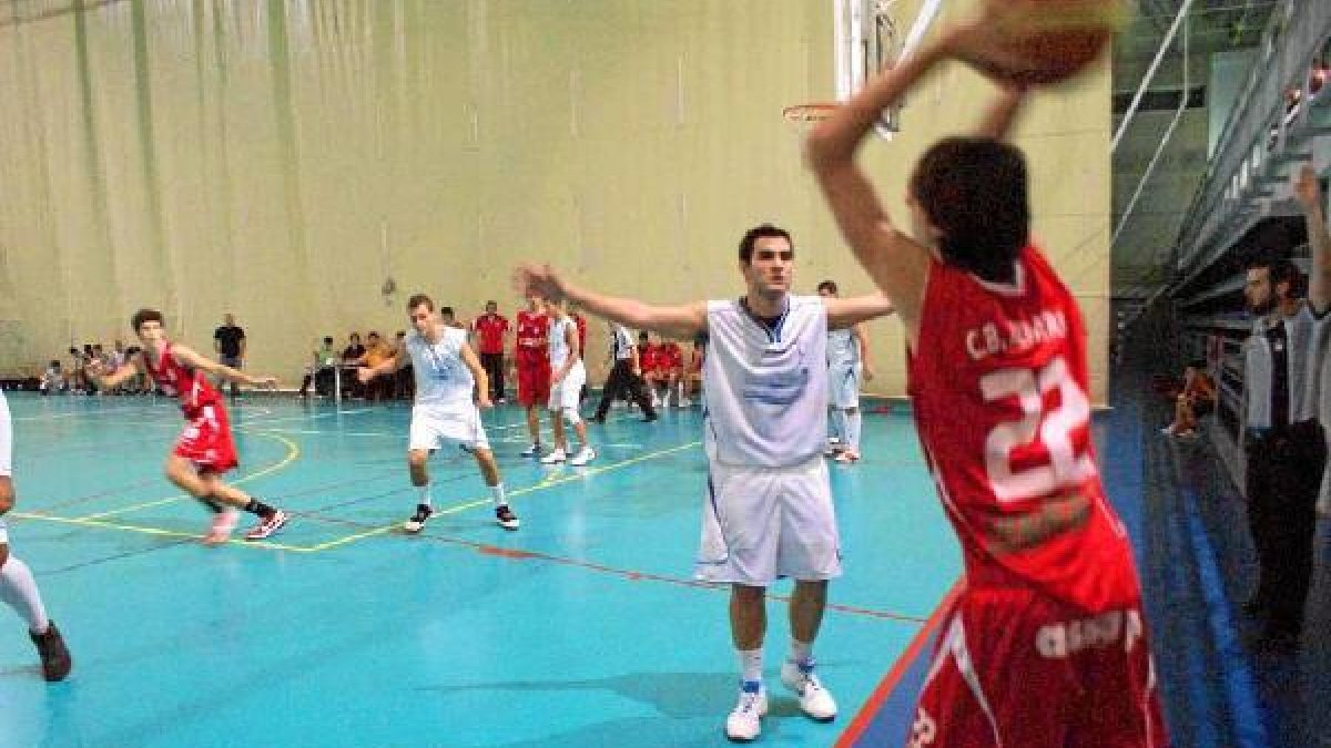 Baloncesto canteranoo,469px);}