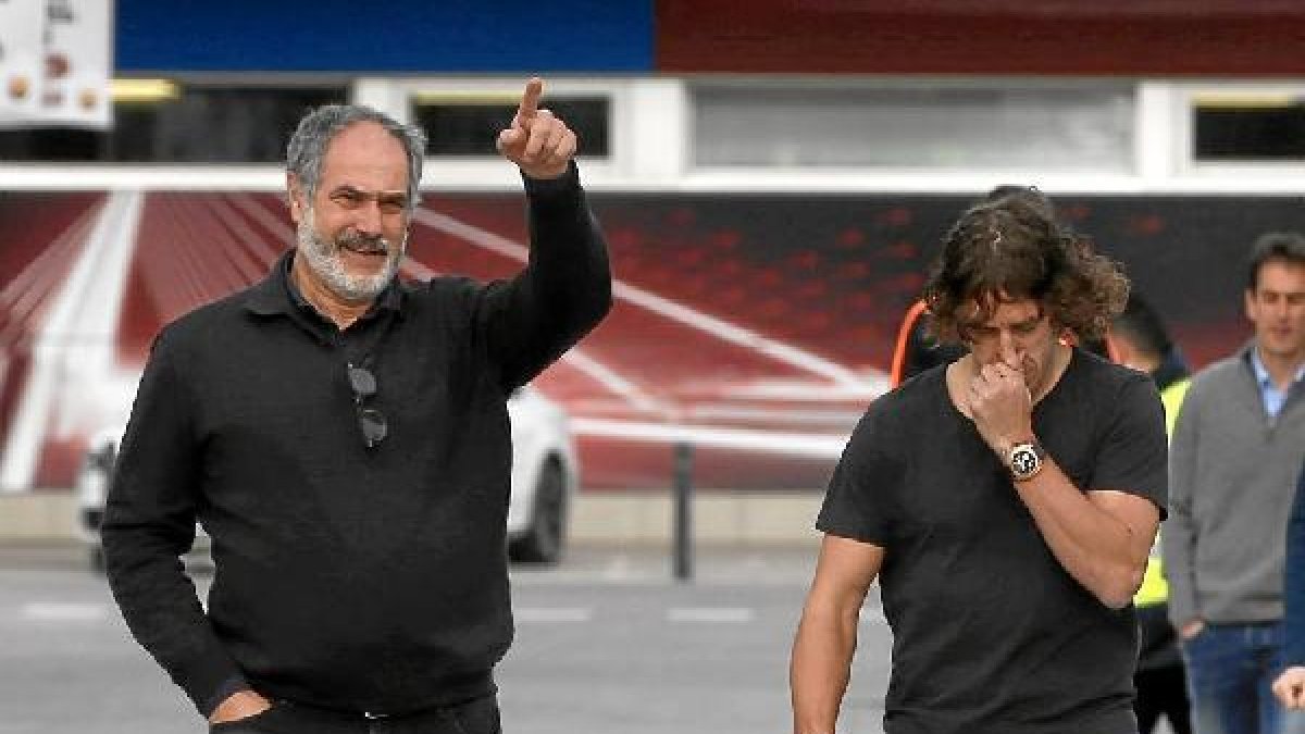 Zubizarreta tiene que buscar dos recambios para el nuevo Barça.