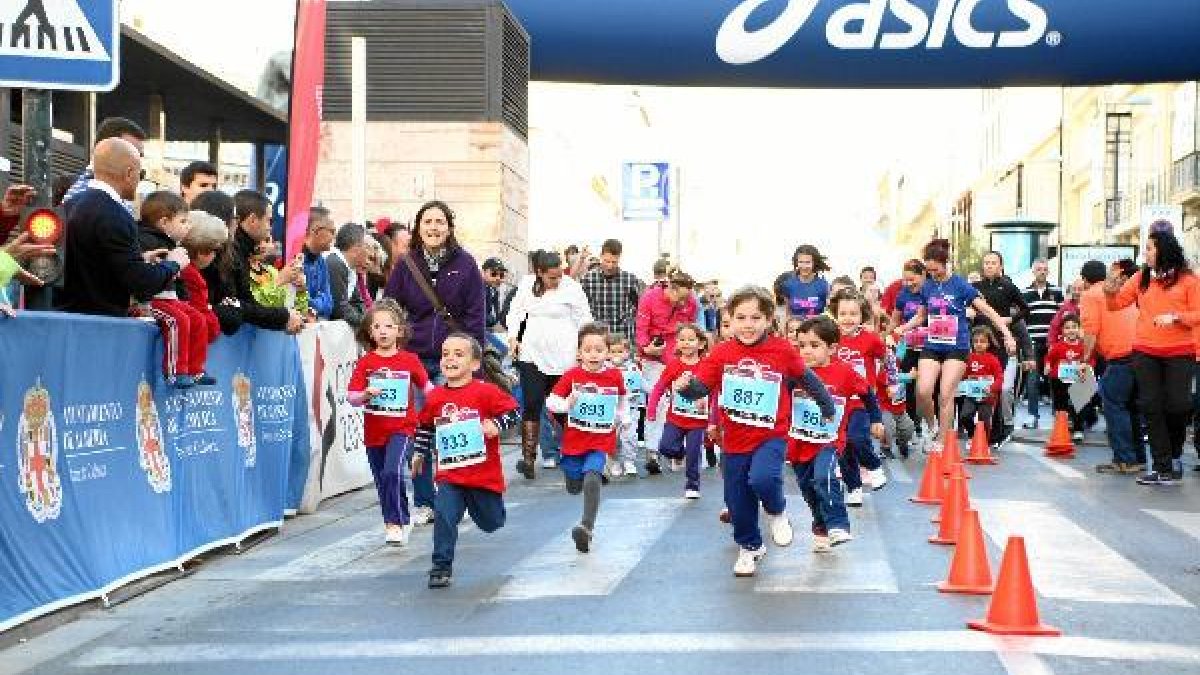 Los más pequeños de la casa en plena carrera.x,