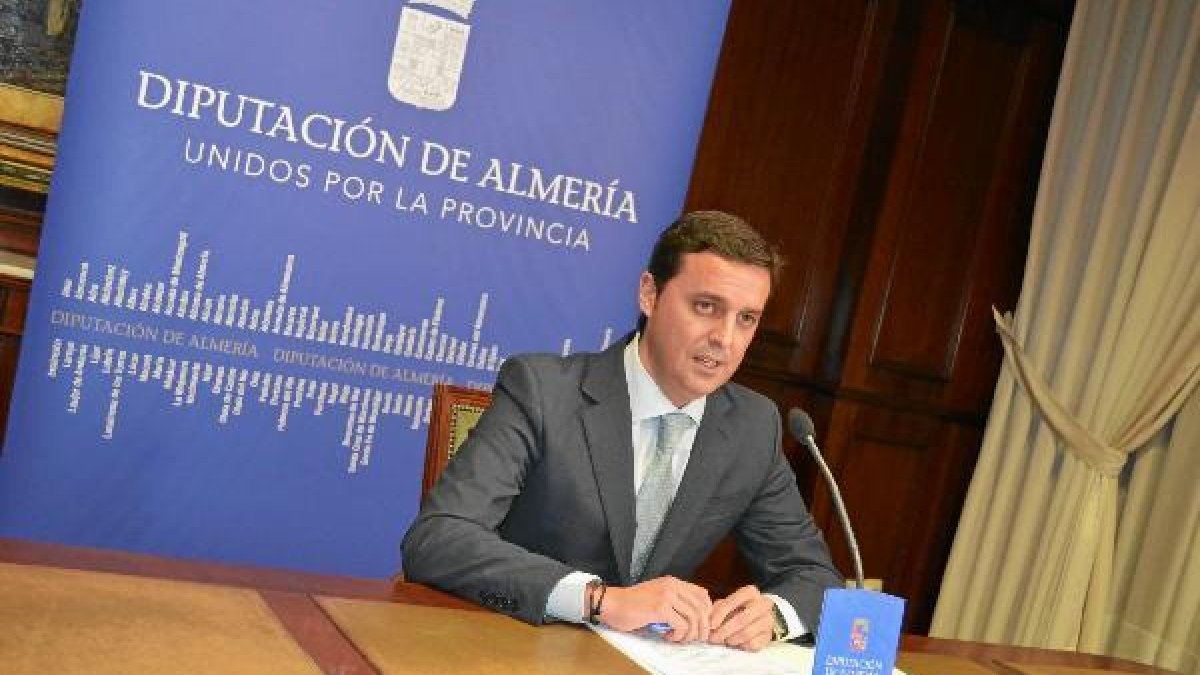 Javier Aureliano gaercía, vicepresidente.x,auto