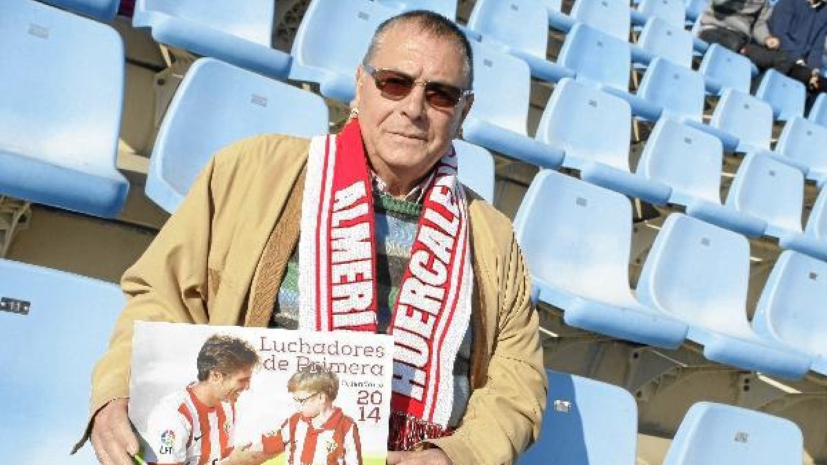 Los aficionados se están quedando solos entre las butacas de nuestros estadios.tyle>.apqj{