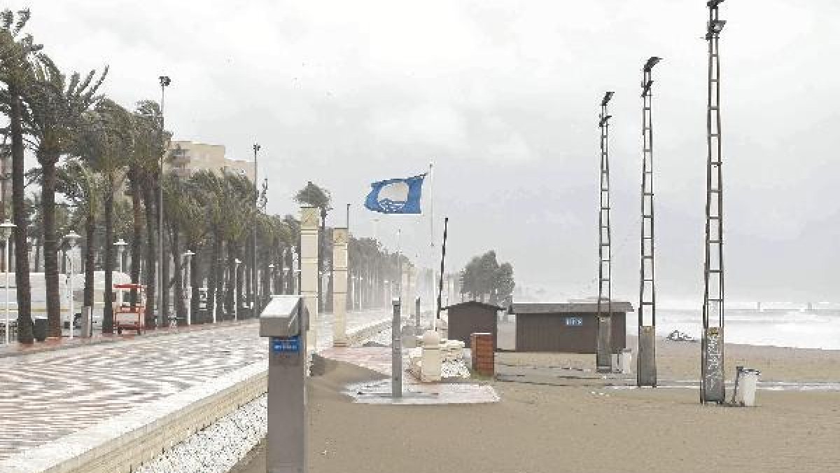 Paseo marítimo de Almeríao,469px);}</