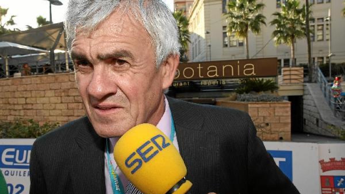 José Manuel Muñoz, director de la Clásicax,auto