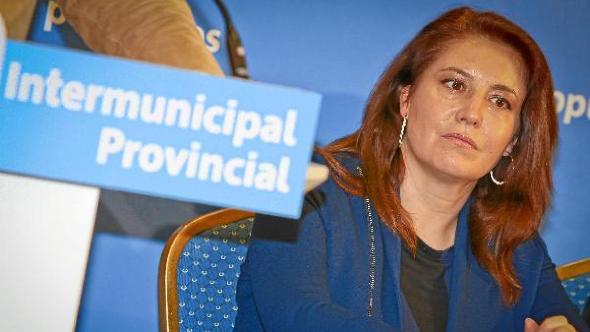 Crespo, en un acto del PPo,469px);}</