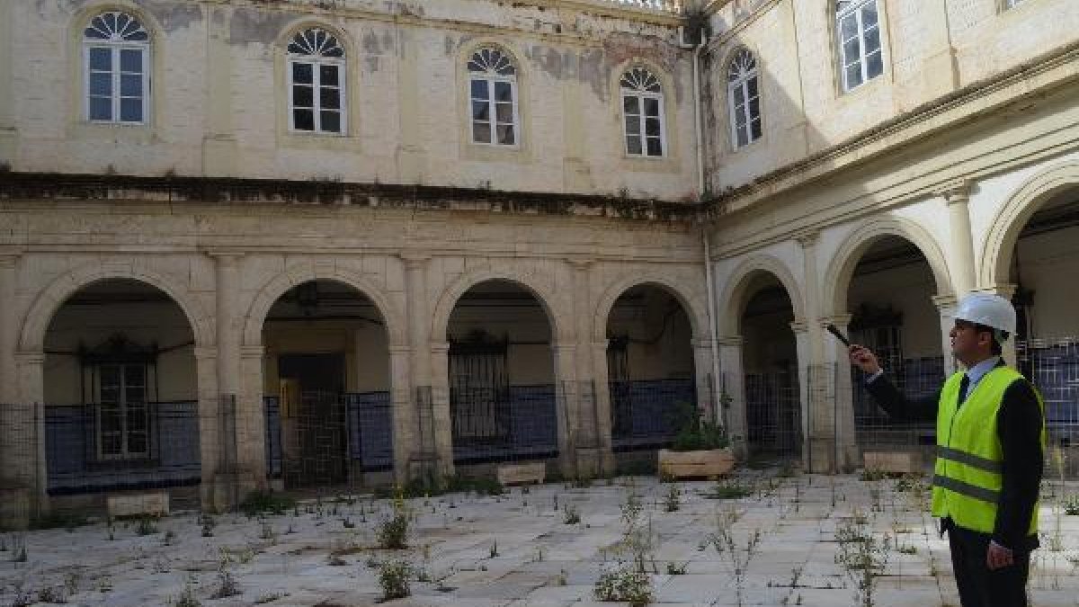 El vicepresidente de la Diputación, Javier A. García, visita el Hospital Provincial.tyle>.