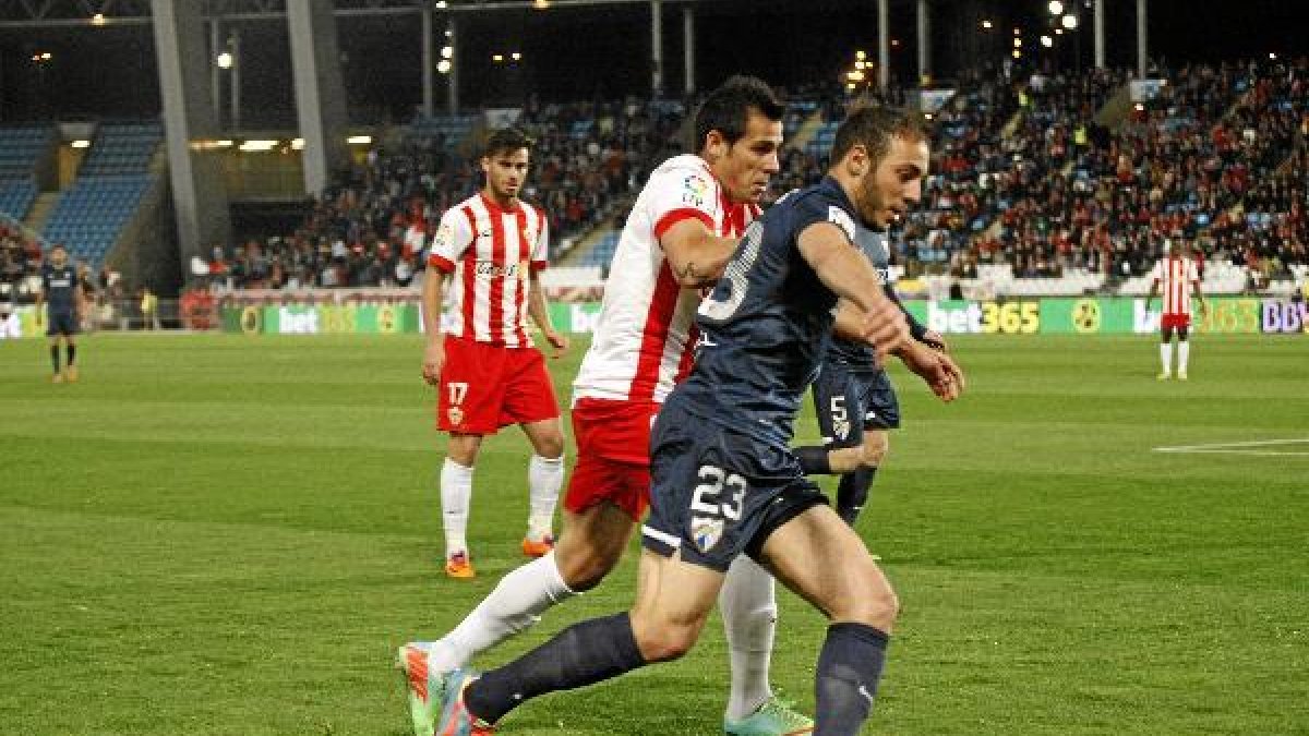 Suso no tuvo su día pero siempre quiere la pelota y lo intenta.