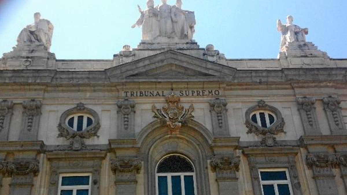 Sede del Tribunal Supremoo,469px);}</