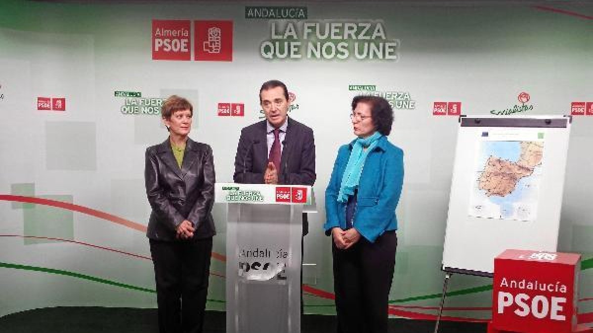Los diputados socialistas anunciaron su demanda a Fomentoe;clip