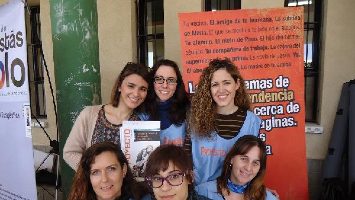 Voluntarias de Proyecto Hombre.o,469p