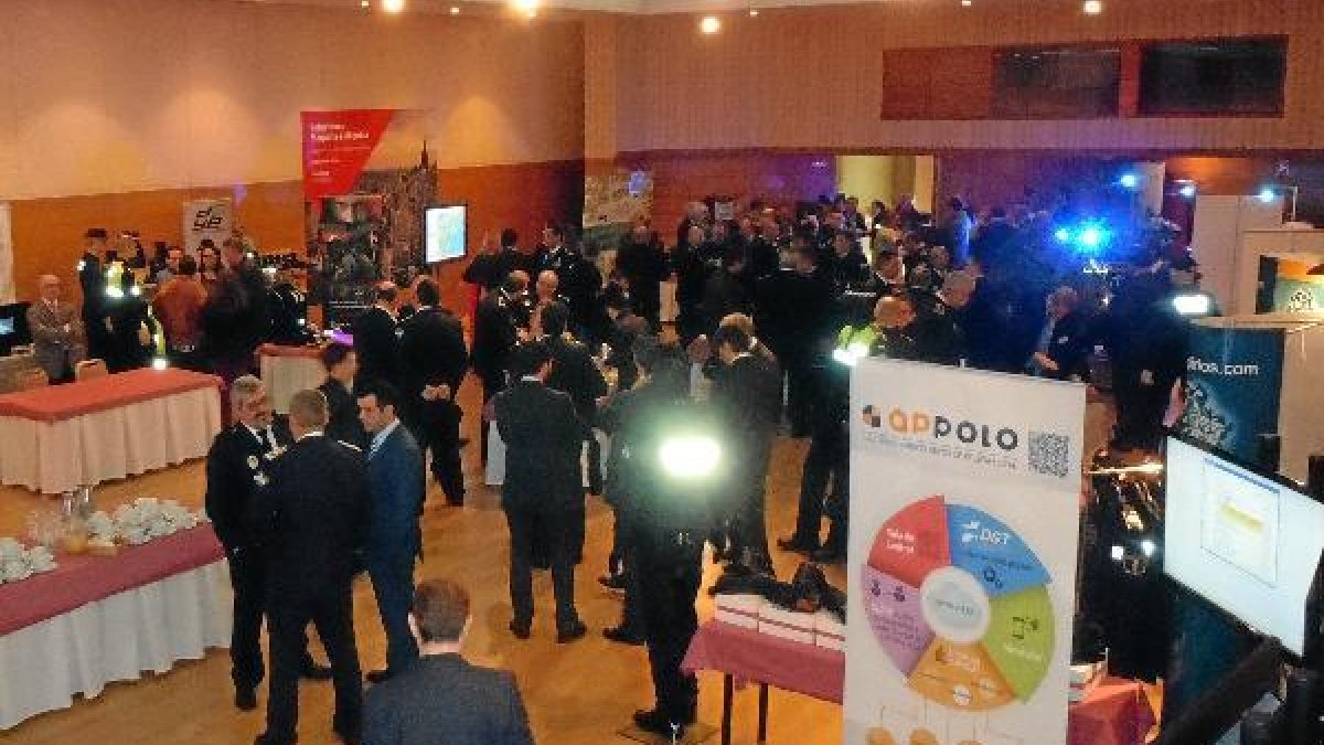 Appolo, en el Congreso de Ajdepla.o,4