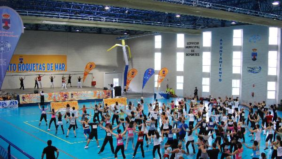 actividad multitudinaria realizada en el CDU Juan González Fernández de El Parador.tyle>.a