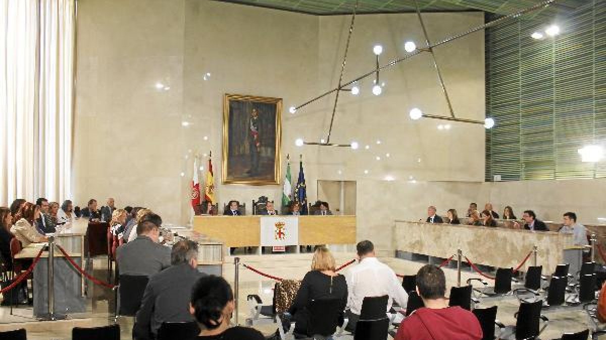 Sesión plenaria en el Ayuntamiento de Almeríax,