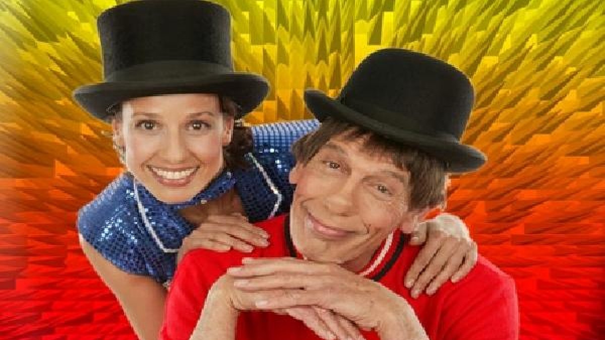 Fofito y Mónica Aragóno,469px);}