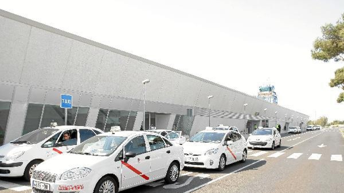 El aeropuerto es uno de los centros de mayor problemáticae;clip