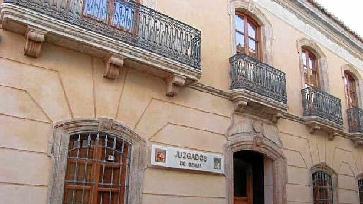 Vista de los Juzgados de Berja.o,469p