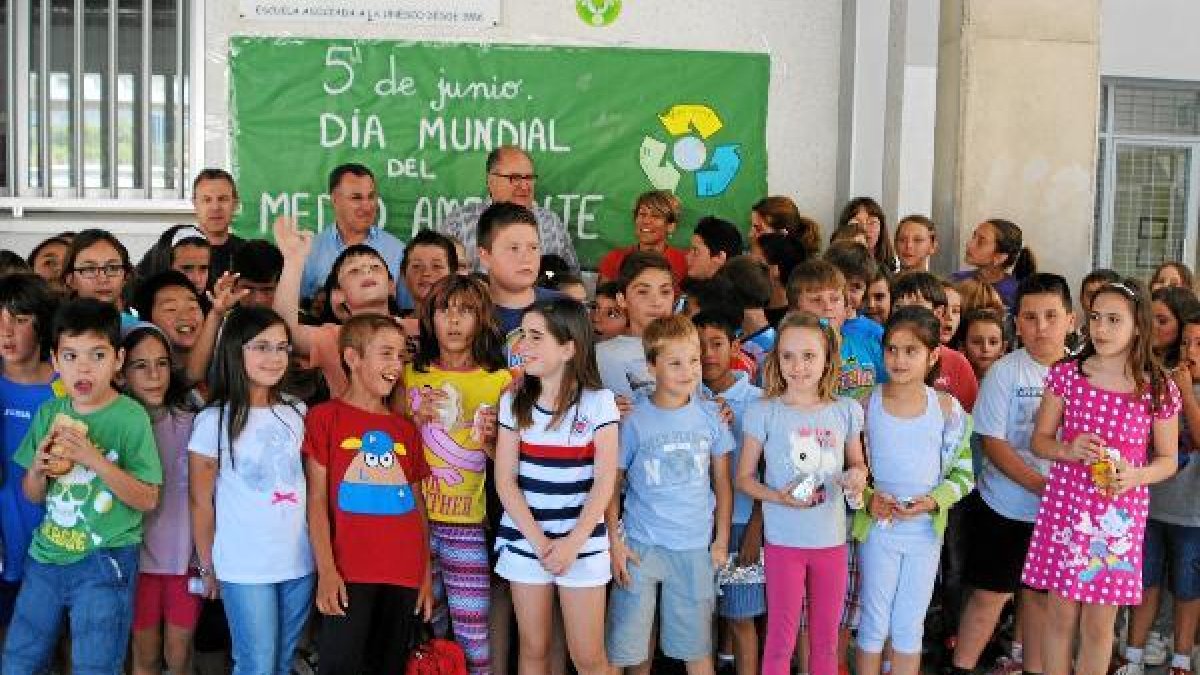 El colegio de Alhama fue uno de los primeros en sumarse a esta redtyle>.apqj{position:abso