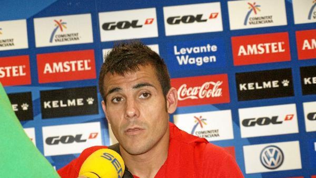 Rafita, en la zona mixta del Ciutat de Valencia.e;clip:rect(469