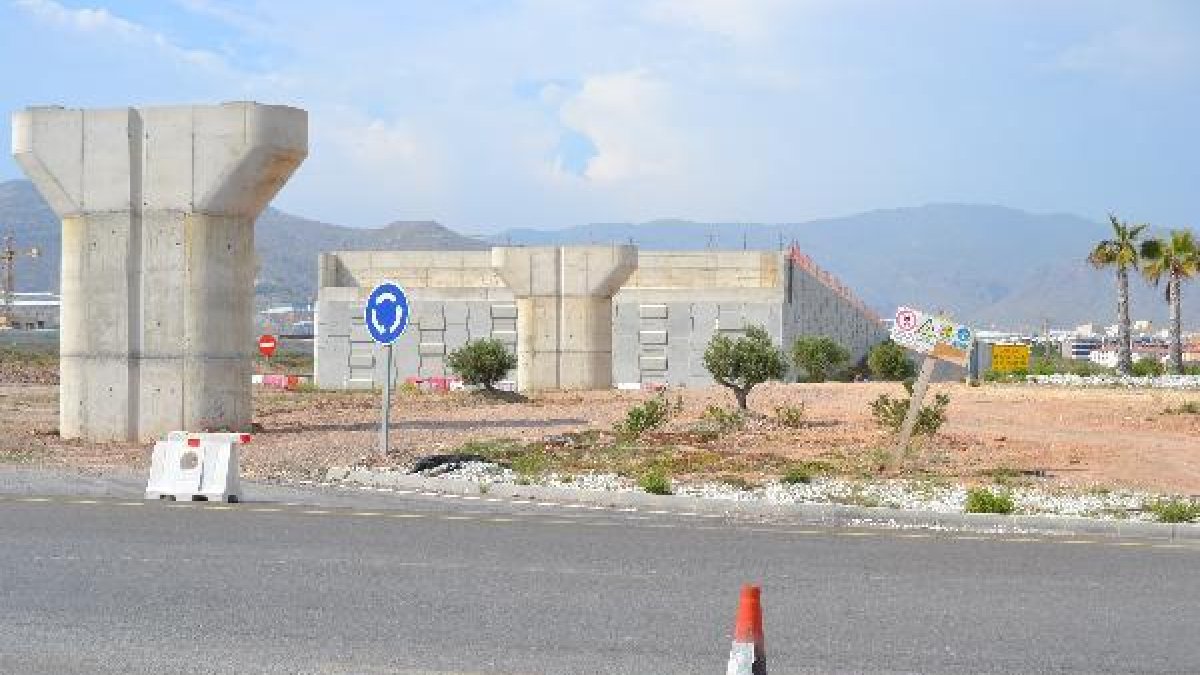 las obras de la Variante acaban de cumplir dos años paradas.e;c