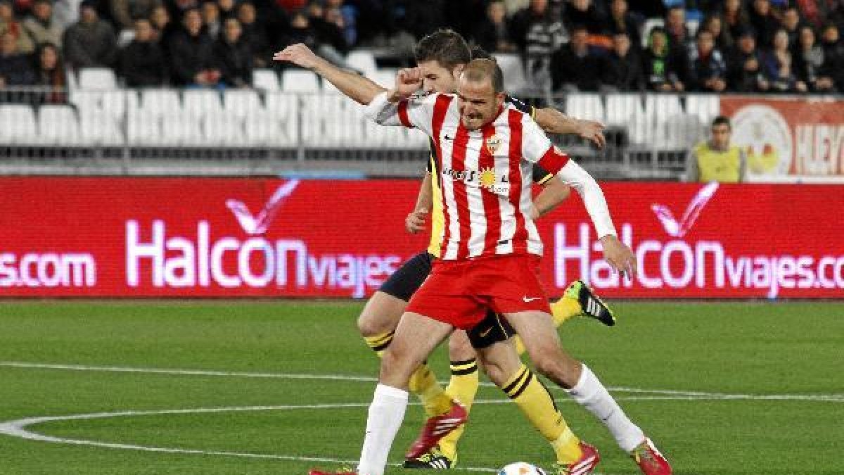 Fernando Soriano, en el Almería-Atlético.x,auto