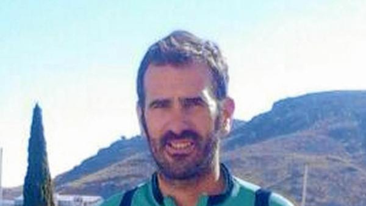 El árbitro del partido, Juan Martínez Azagra.x,