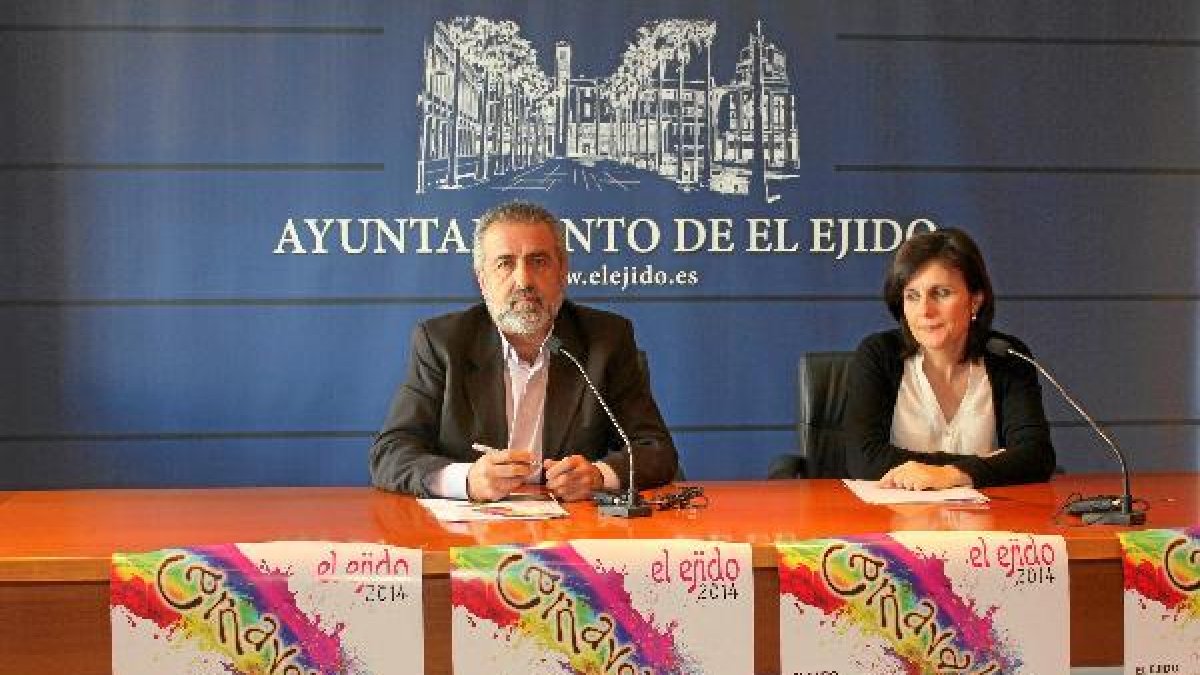 Presentación del Carnaval ayer en el Consistorio. e;clip:rect(4