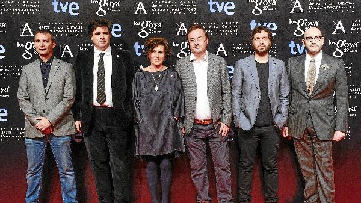 El equipo de la película de Manuel Martín Cuenca.e;clip:rect(46