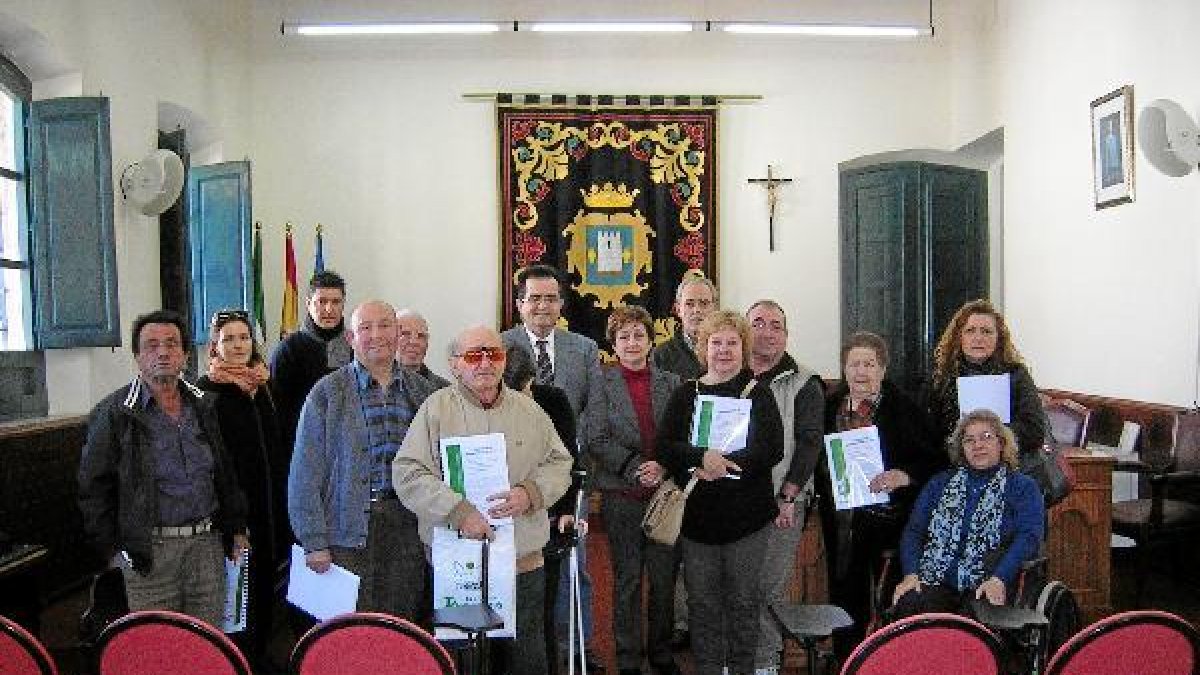 Vecinos de Níjar que han recibido las ayudas.x,
