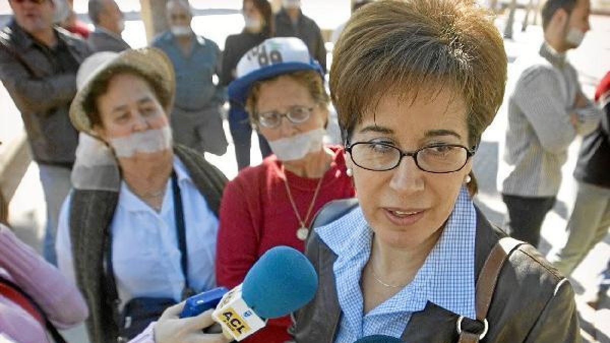 Mercedes Tañia, alcaldesa de Balanegrax,auto,au